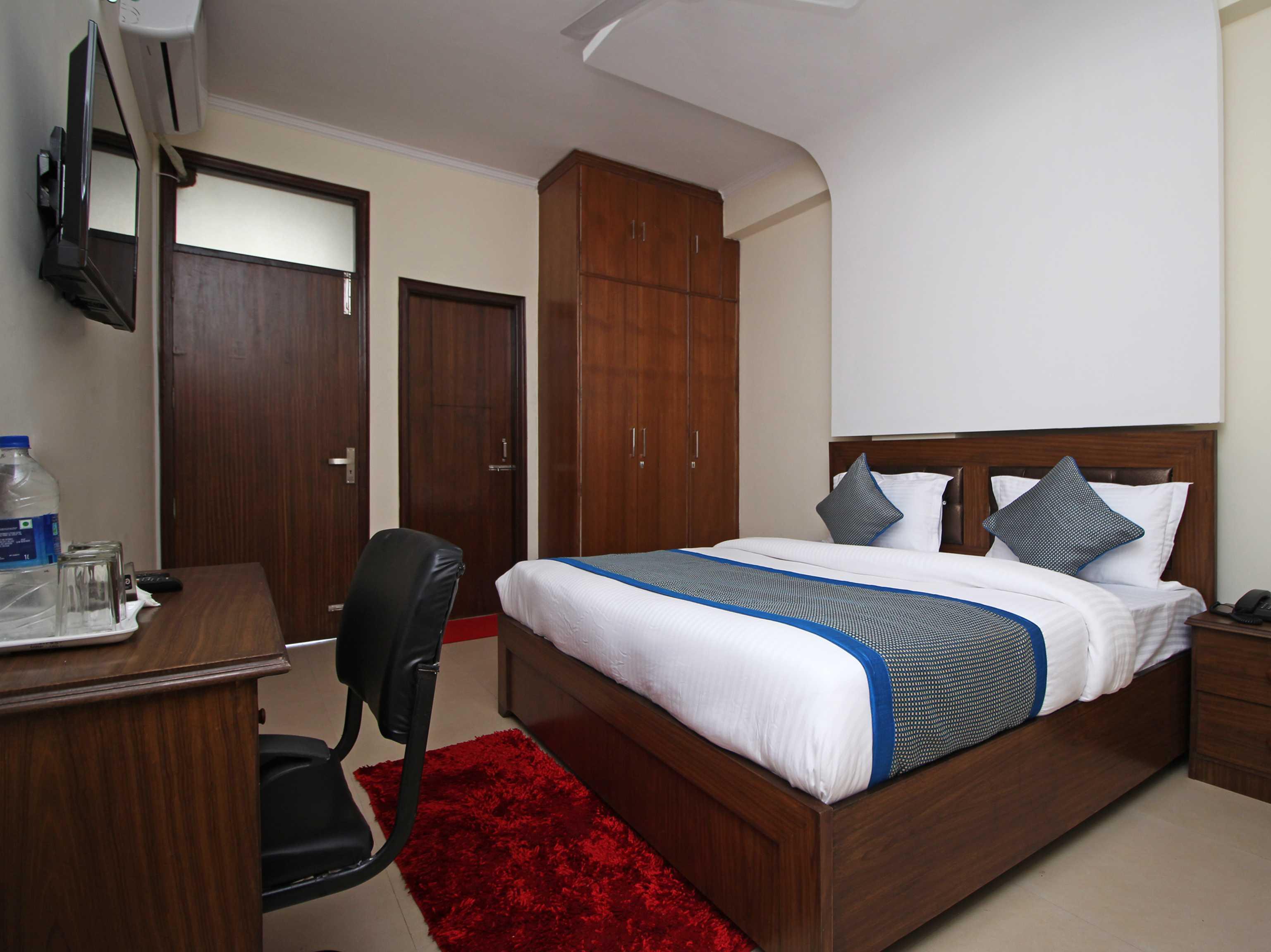 โอโย 9273 สุริยา พาเลซ Hotel นิวเดลี ภายนอก รูปภาพ