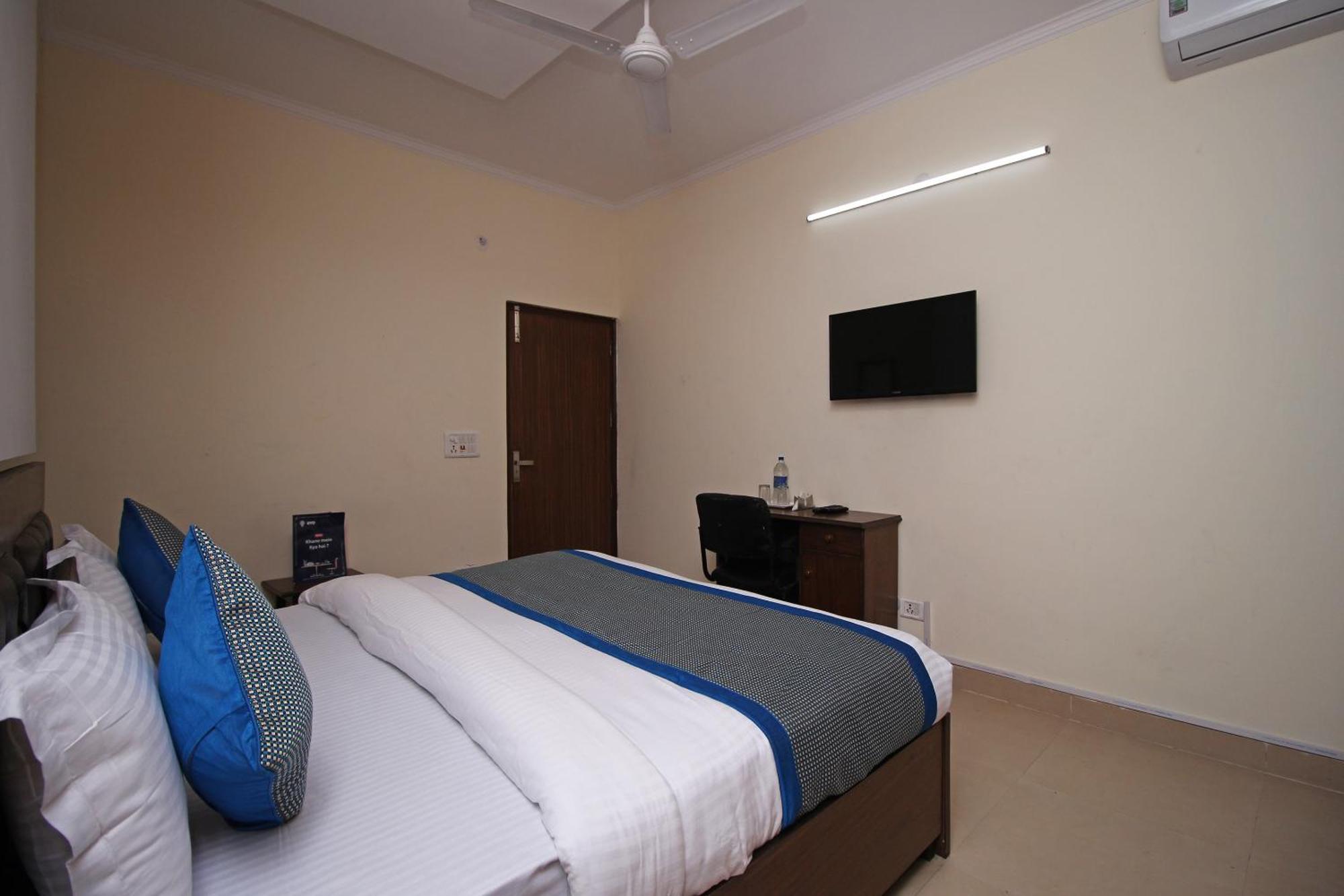 โอโย 9273 สุริยา พาเลซ Hotel นิวเดลี ภายนอก รูปภาพ